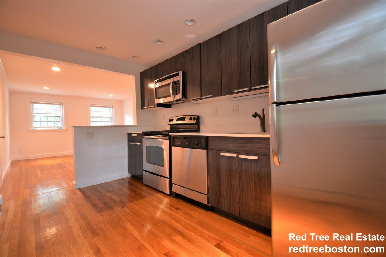67 Wyman St #4 - Photo 3 of 17