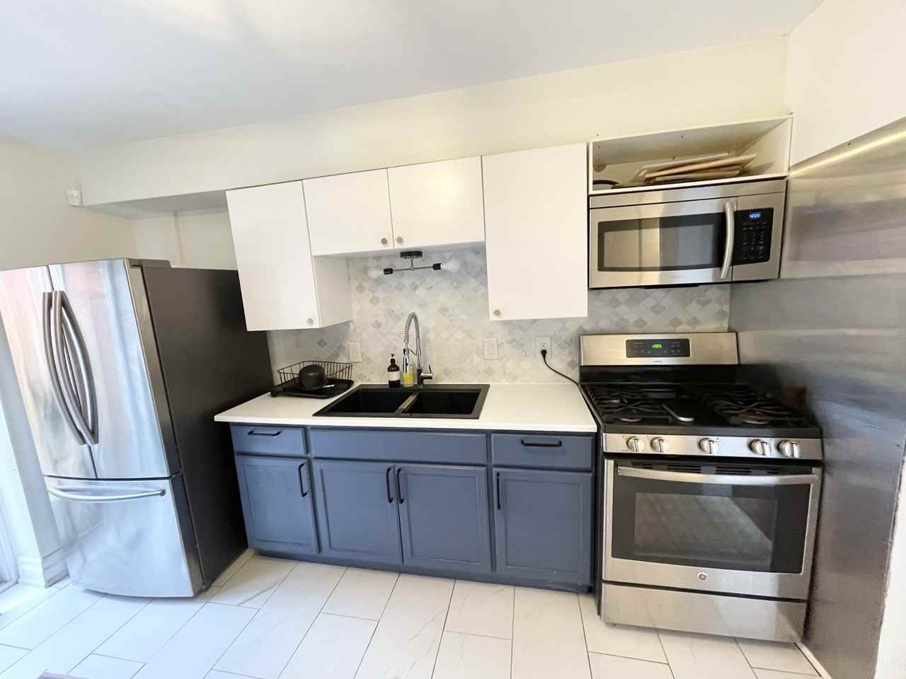 182 Forest Avenue - Photo 3 of 11