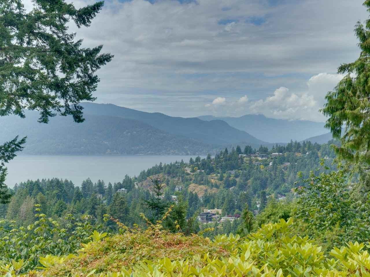 5236 Meadfeild Road - Photo 5 of 43