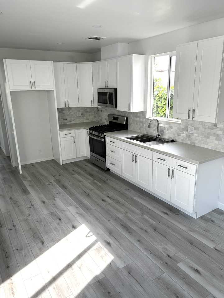 1347 Idlewood Rd #NA - Photo 3 of 15