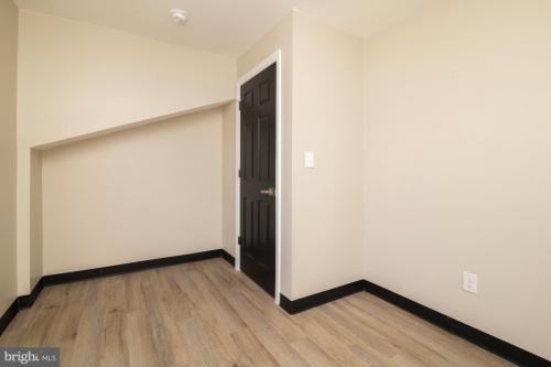 217 Parkinson Ave #2 - Photo 3 of 10