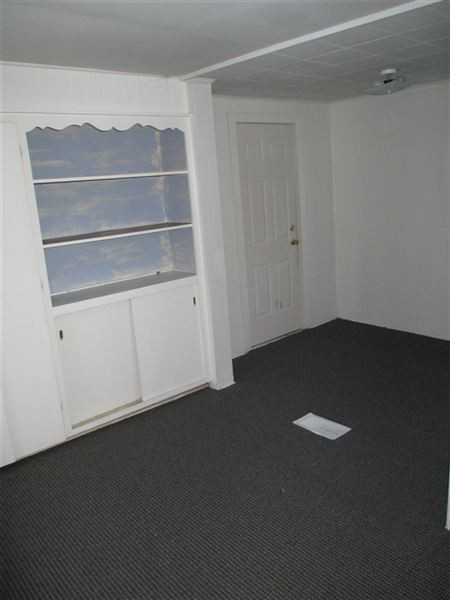 320 Clifford St - Photo 3 of 7