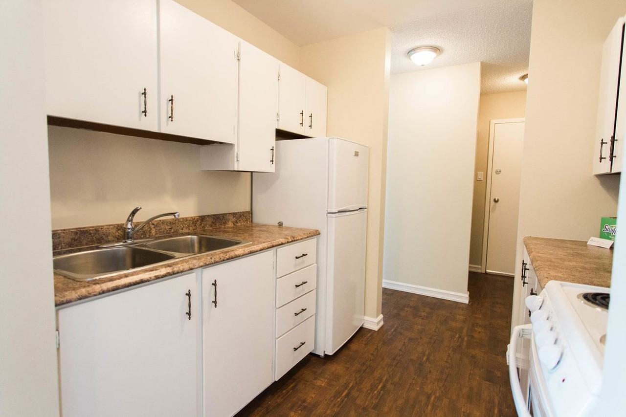 Highland Park - Photo 2 of 10