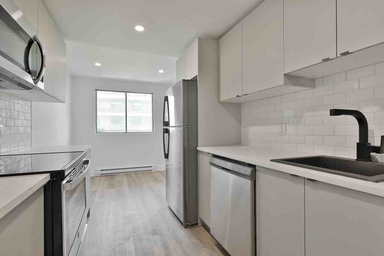 2849 Boul de la Côte-Vertu - Photo 3 of 12