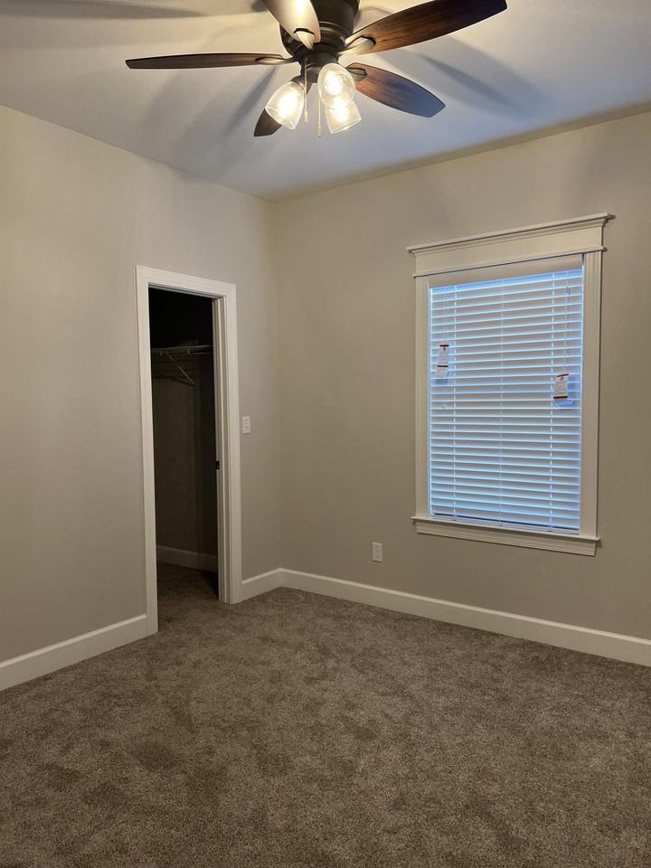 30 Evergreen Dr #1 - Photo 4 of 21