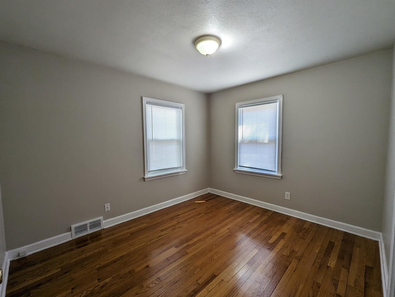 3318 Carolina Ave #1 - Photo 6 of 11