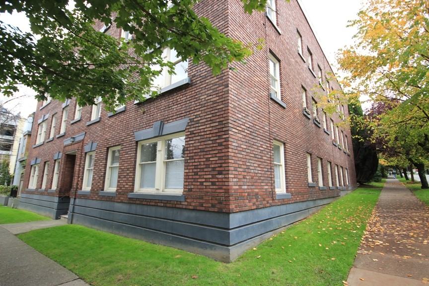 852 Nicola St, Vancouver, BC V6G 2C3 2 Bedroom Apartment for Rent