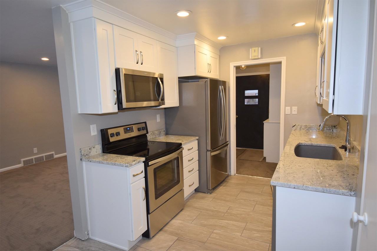 520 S 600 E #1 - Photo 3 of 11