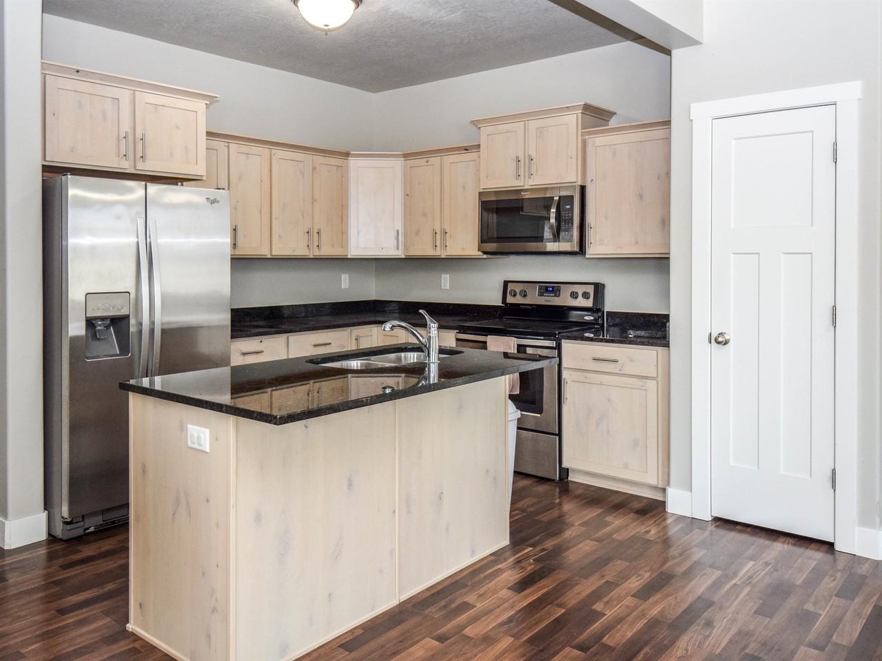 466 W 1595 N #1 - Photo 3 of 19