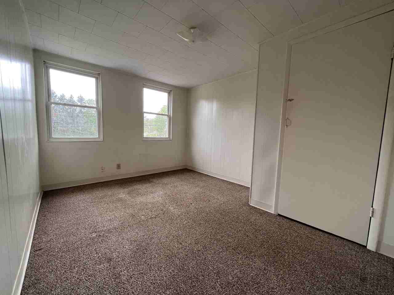 827 W Virginia Ave #2 - Photo 5 of 17