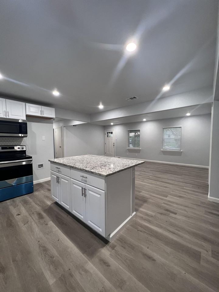 2811 Tisinger Ave #1 - Photo 2 of 10