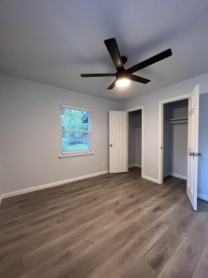 2811 Tisinger Ave #1 - Photo 7 of 10