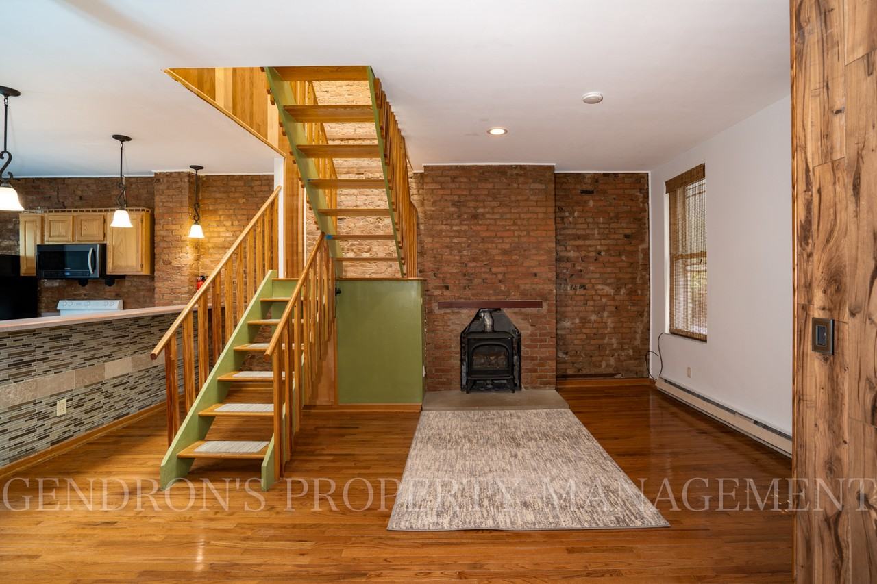 283 Lark St #1 - Photo 3 of 22