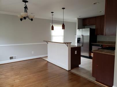 3726 Brentford Rd - Photo 3 of 7