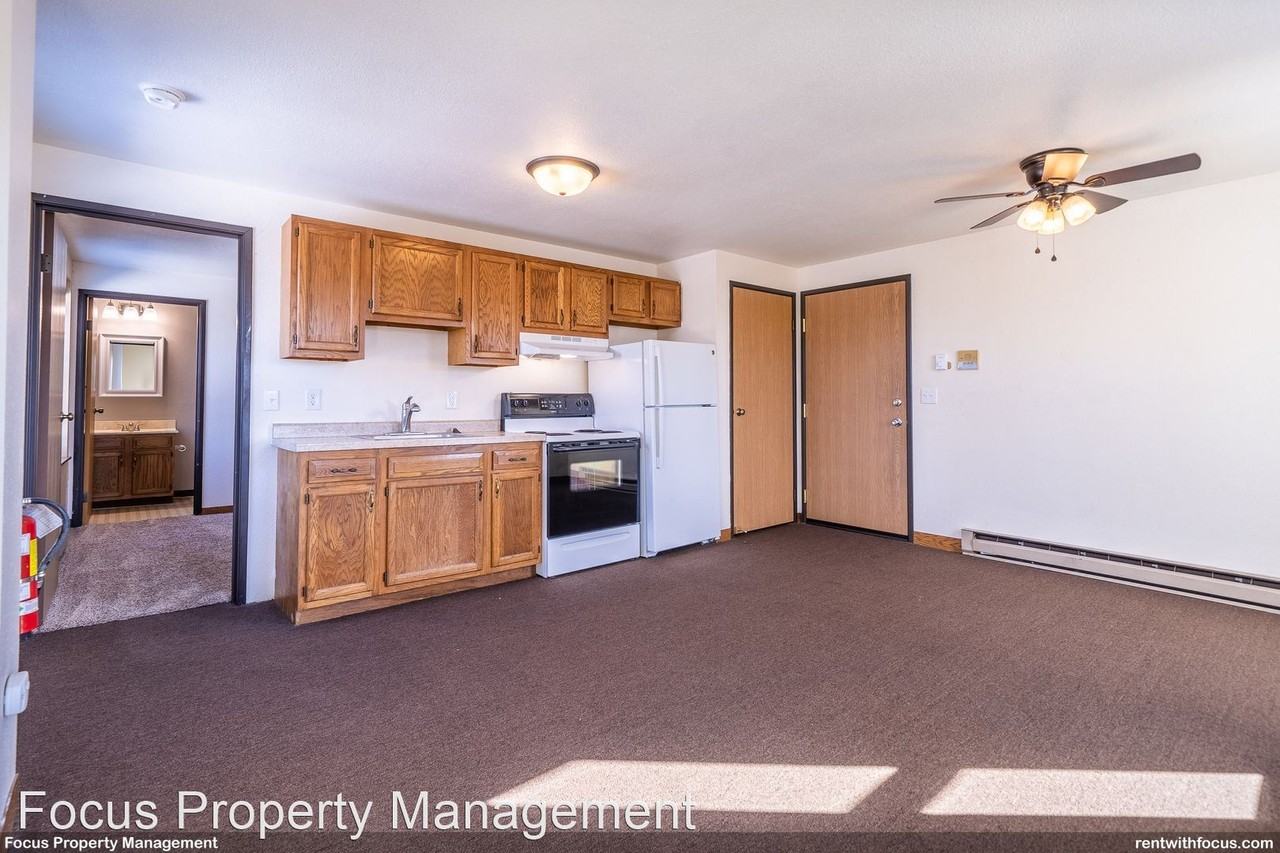 139 High Street - Photo 2 of 16