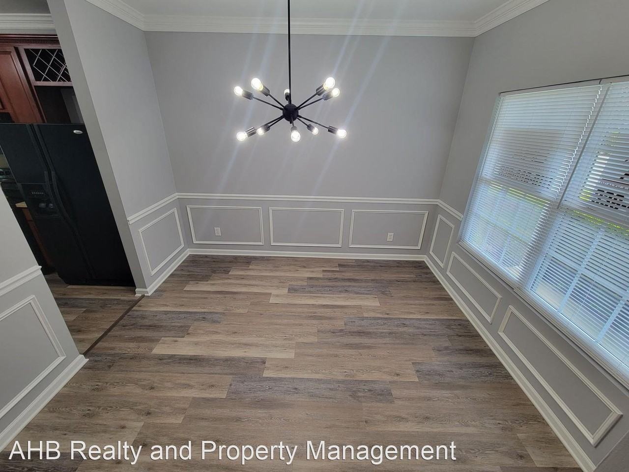 1322 Ingle Ct - Photo 3 of 25