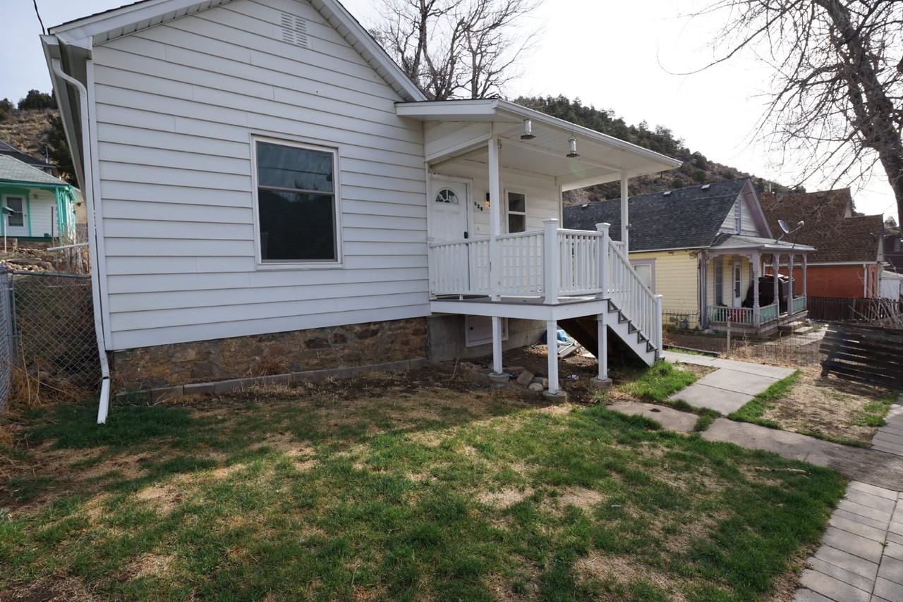 826 Virginia St - Photo 2 of 23