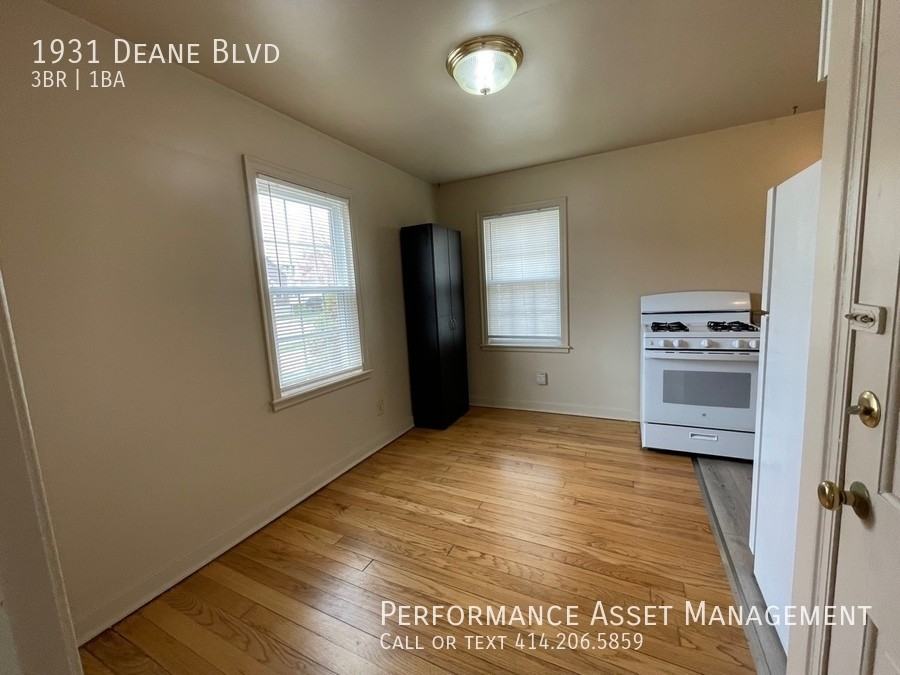 1931 Deane Blvd - Photo 3 of 17