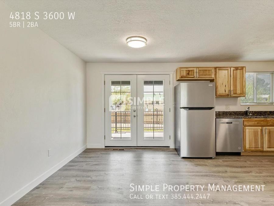 4818 S 3600 W - Photo 7 of 32