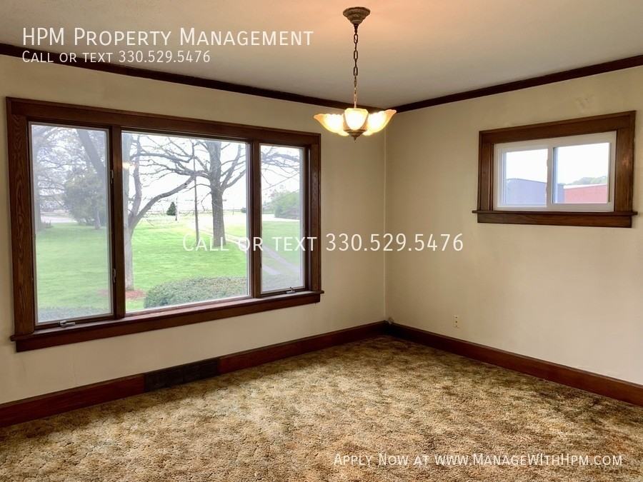 251 E Ohio Ave - Photo 3 of 14