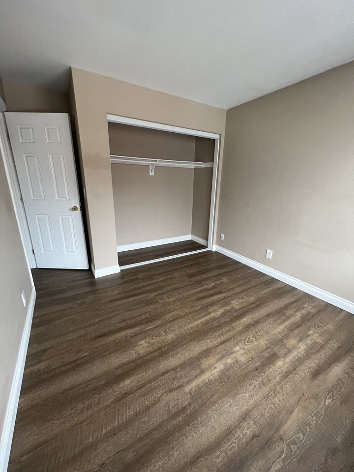 5108 Longfellow Way #NA - Photo 2 of 10