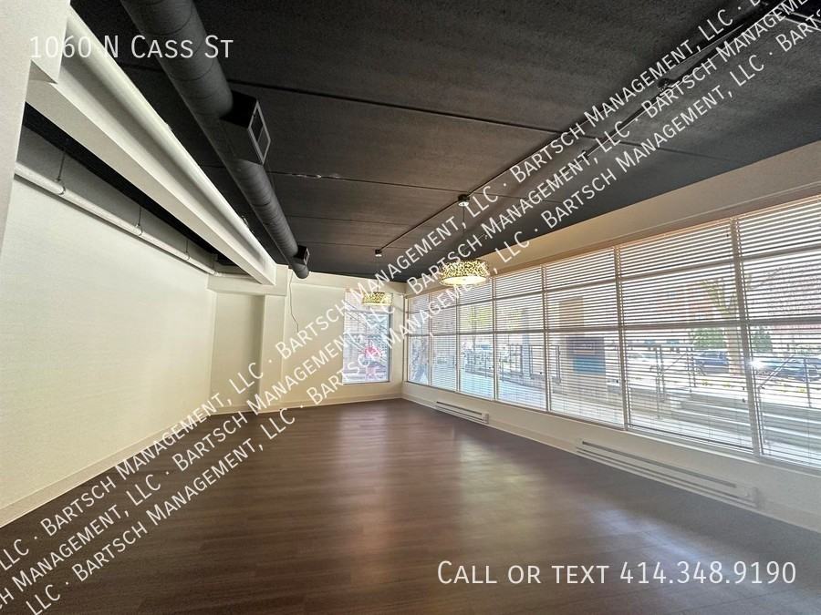 1060 N Cass St - Photo 3 of 11