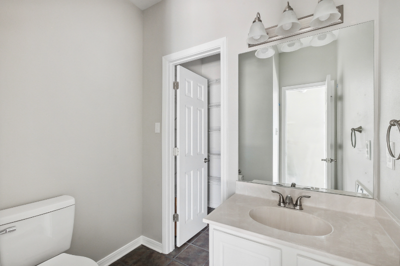 1546 Marina Dr - Photo 6 of 24