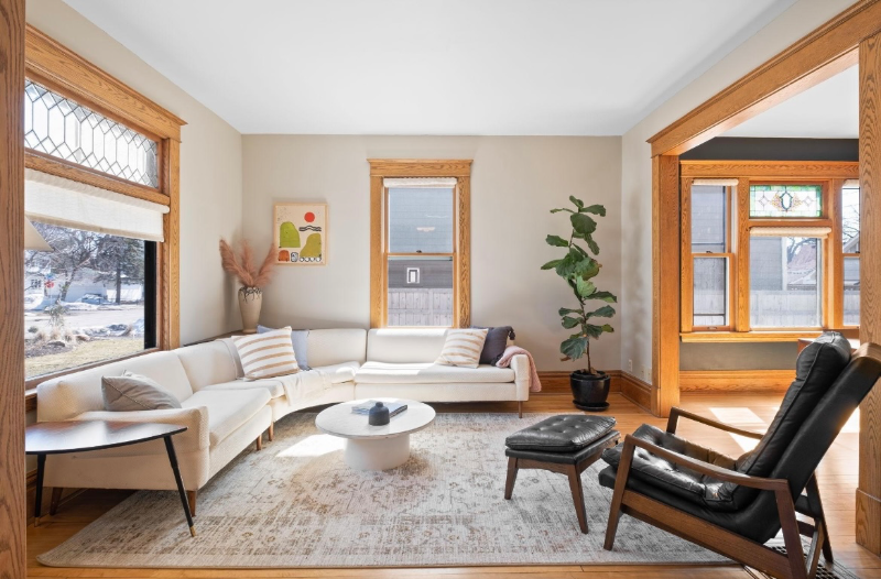 4444 Xerxes Ave S - Photo 2 of 23