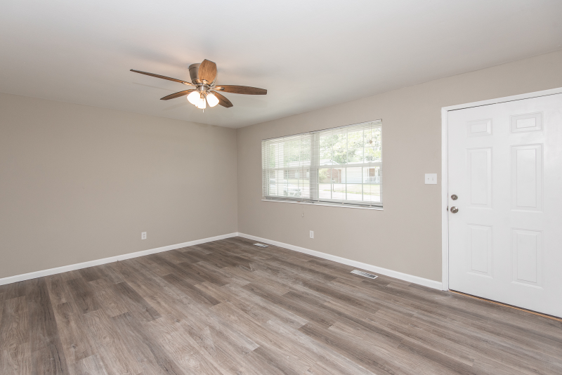 11229 Terry Ave - Photo 2 of 29