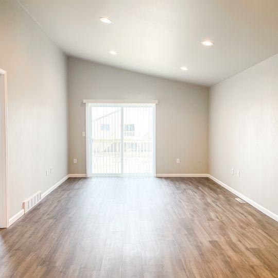 1726 18th St N - Photo 3 of 10