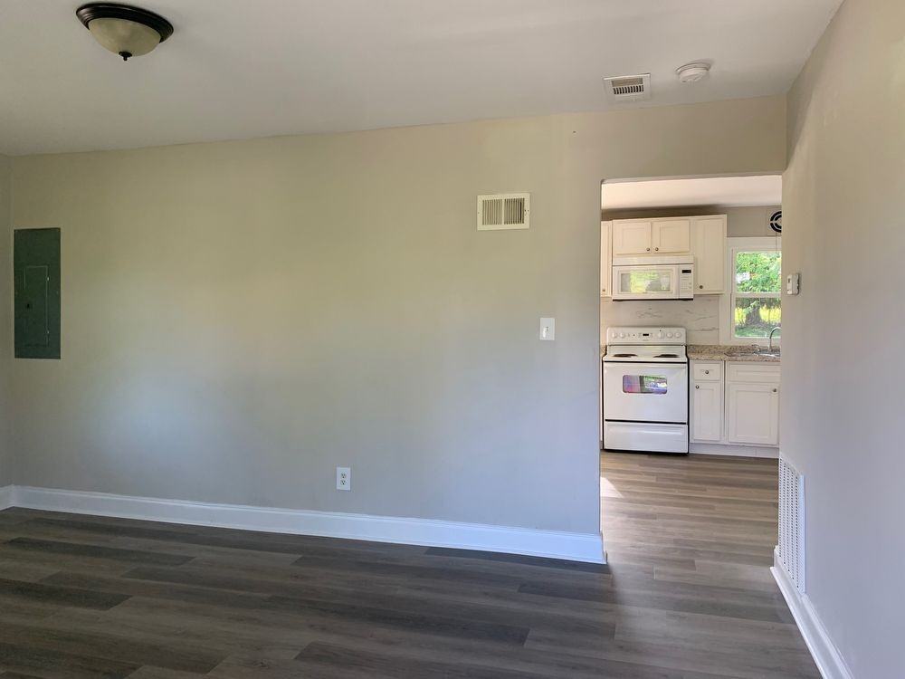 3664 Crosby Dr Nw - Photo 3 of 13