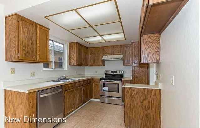 1365 Canyon Creek Rd - Photo 3 of 13