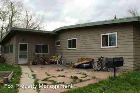 1501 Orchard Ave - Photo 2 of 14