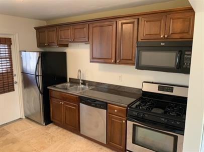 48574863.5 Narragansett Ave Apartments in Point Loma Heights, San