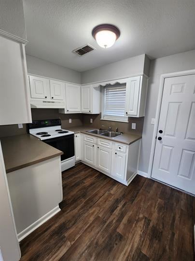 7110 Terry Lynn Drive - Photo 3 of 10