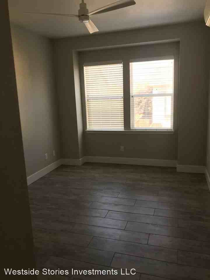 1310 Roycroft Ln - Photo 2 of 5