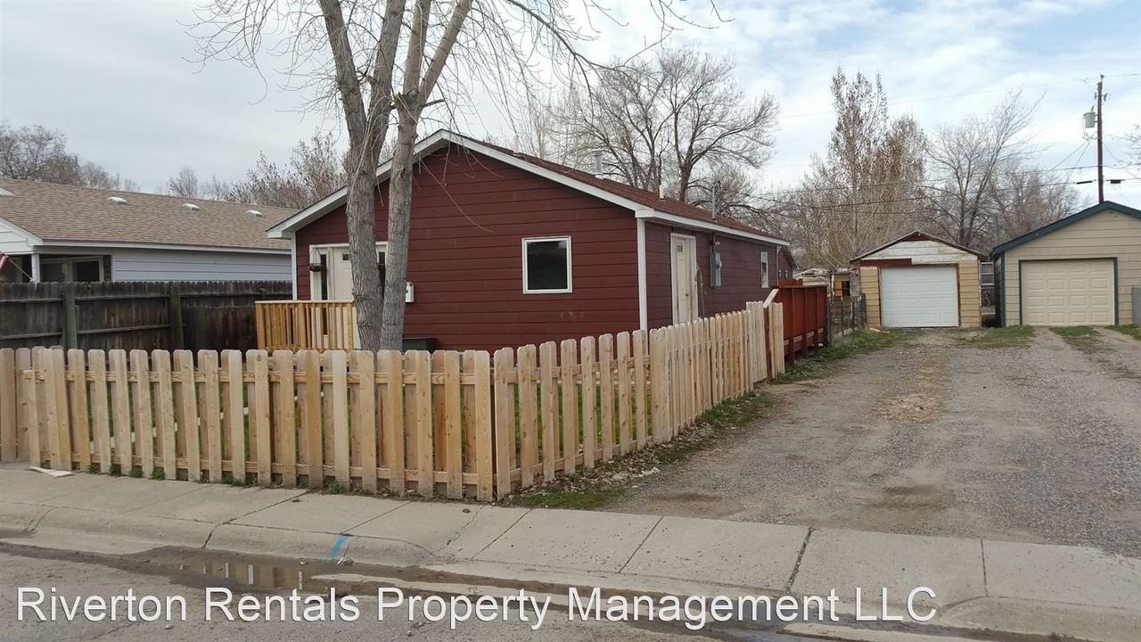 1014 E Lincoln Ave - Photo 3 of 16