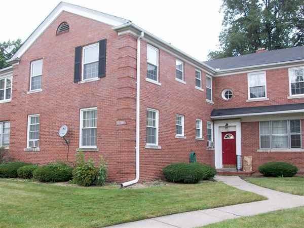 Sloan - Photo 2 of 5