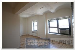 W 10TH ST & GREENWICH ST - Photo 2 of 5