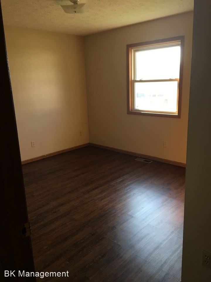 1901 - 1903 Delaware Street - Photo 2 of 5