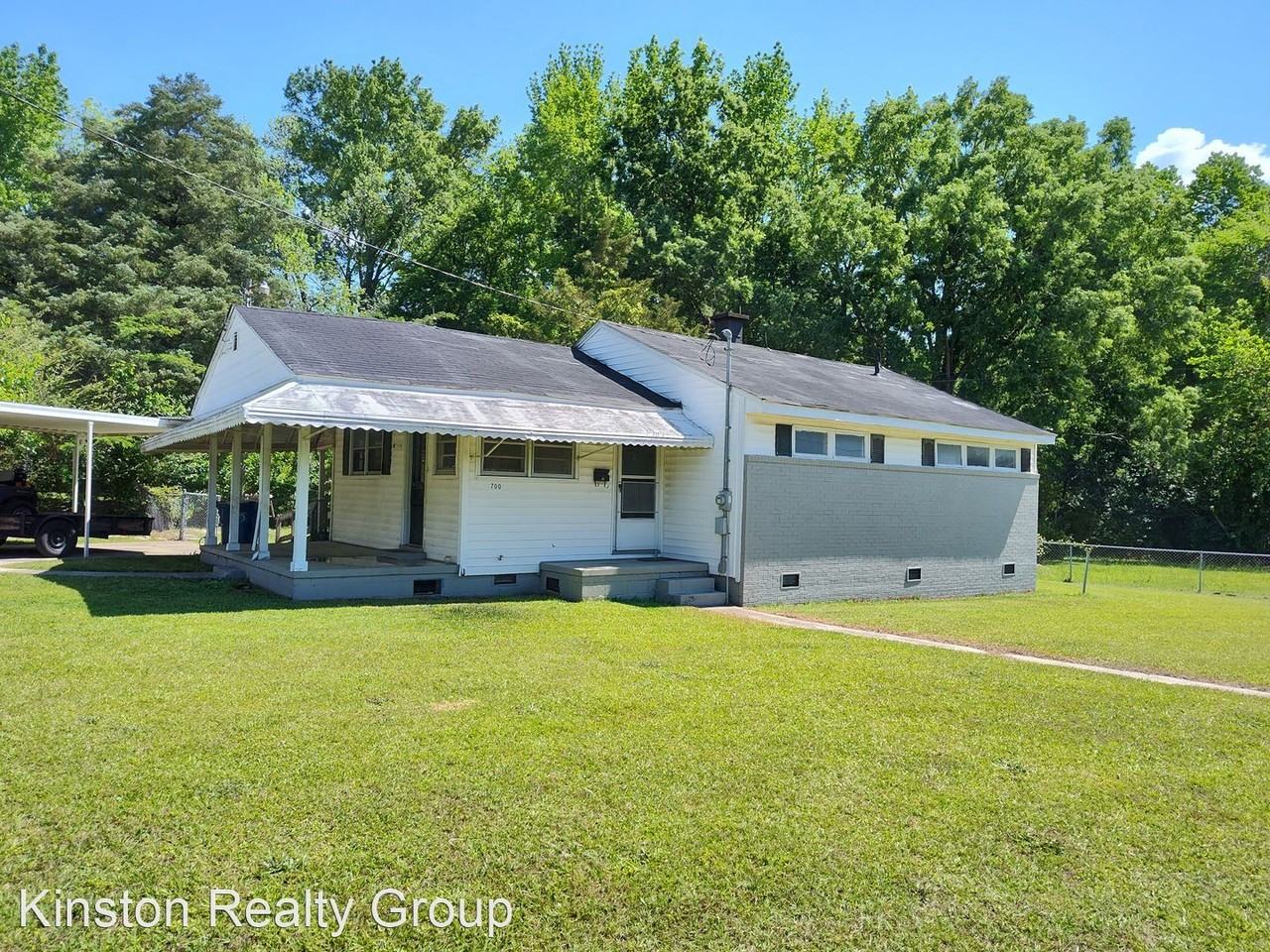 700 E Highland Ave - Photo 2 of 10