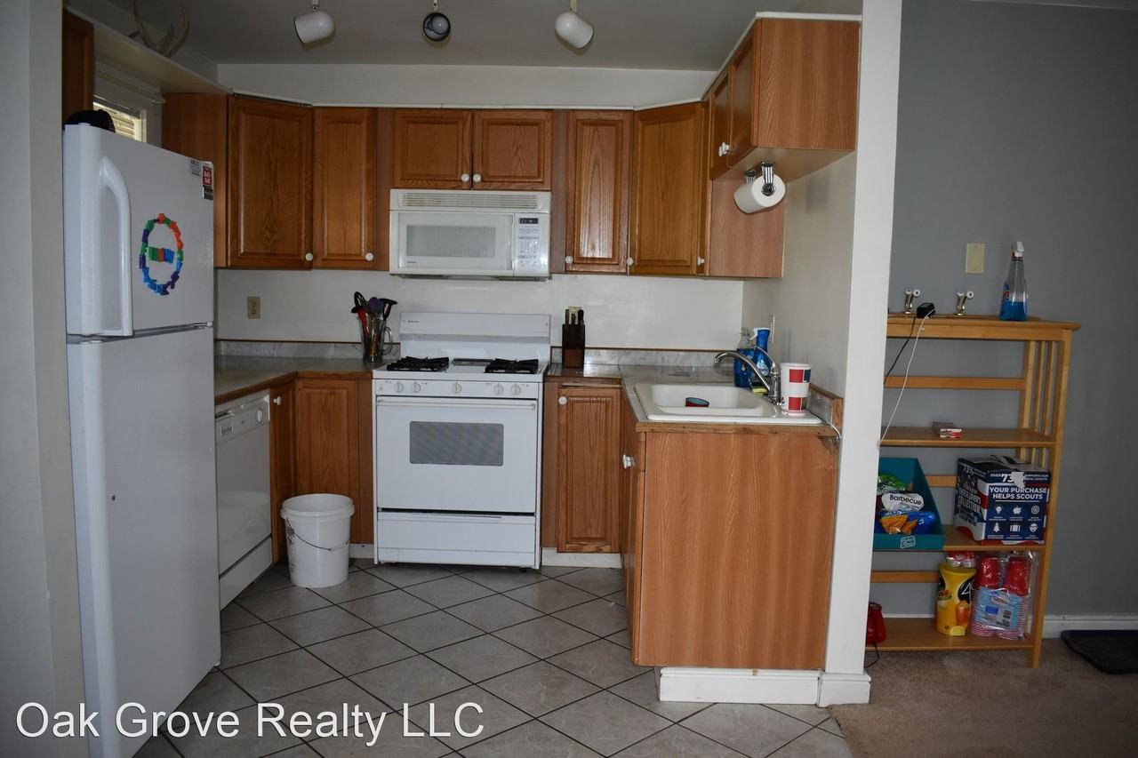 1299 Philadelphia St - Photo 2 of 12