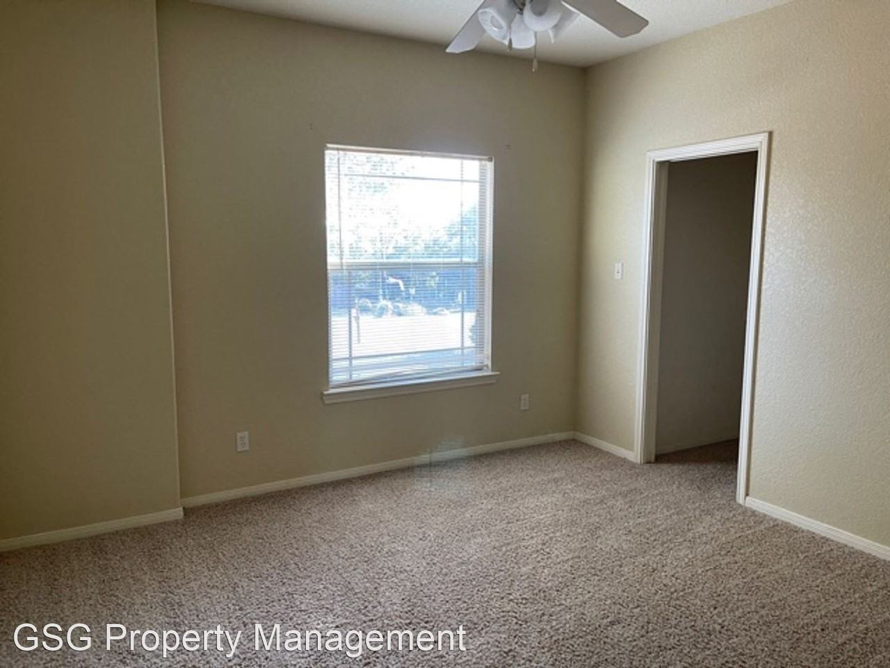 474 Marlys Ave - Photo 3 of 15