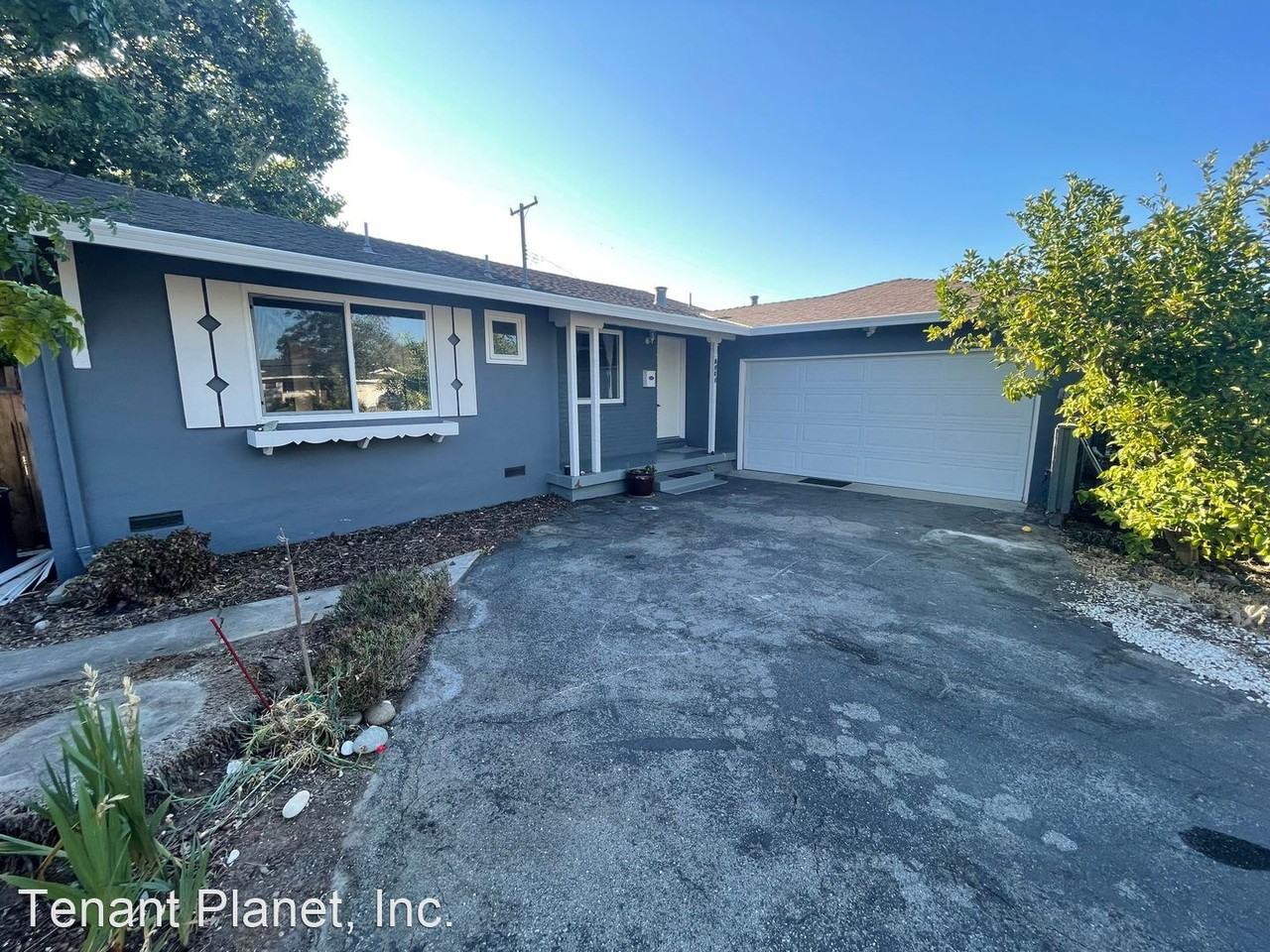 4901 Trent Dr - Photo 2 of 19