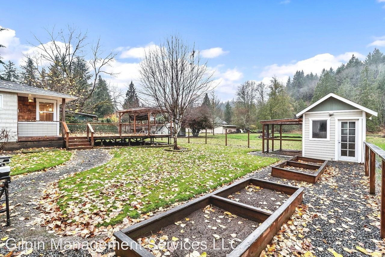 1526 Miller St - Photo 3 of 47