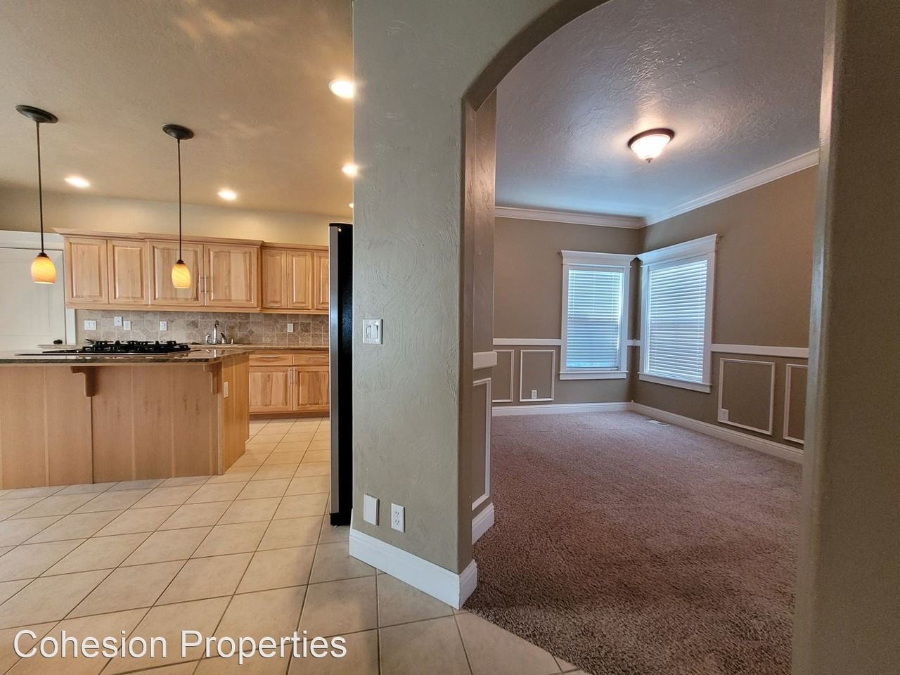1715 E Sagemoor Dr - Photo 3 of 31