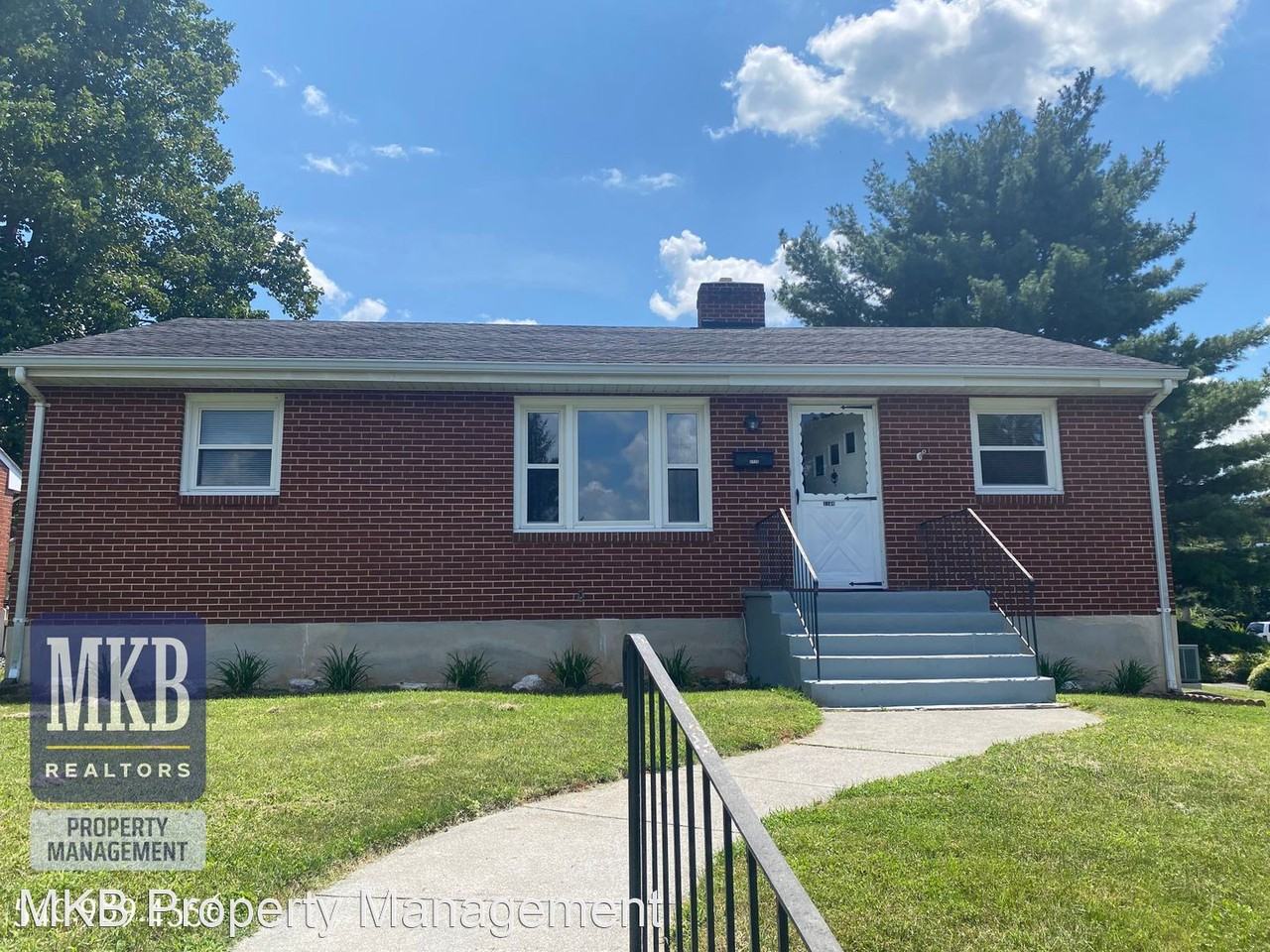 3136 Fleetwood Ave - Photo 2 of 32