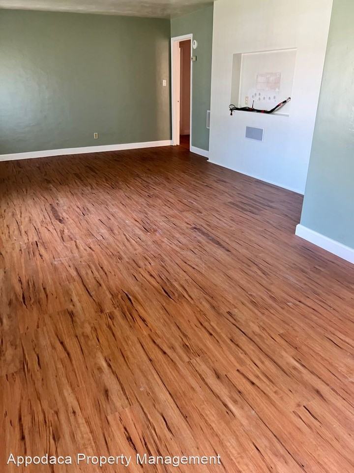 128 Donna Ave - Photo 2 of 7