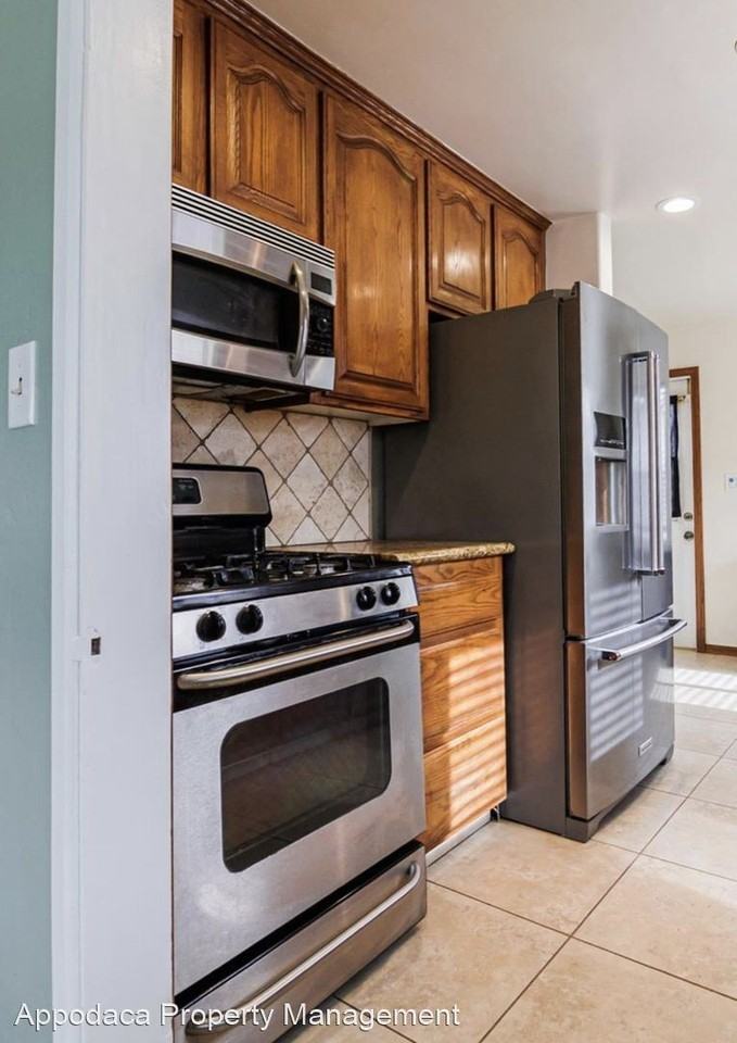 128 Donna Ave - Photo 3 of 7