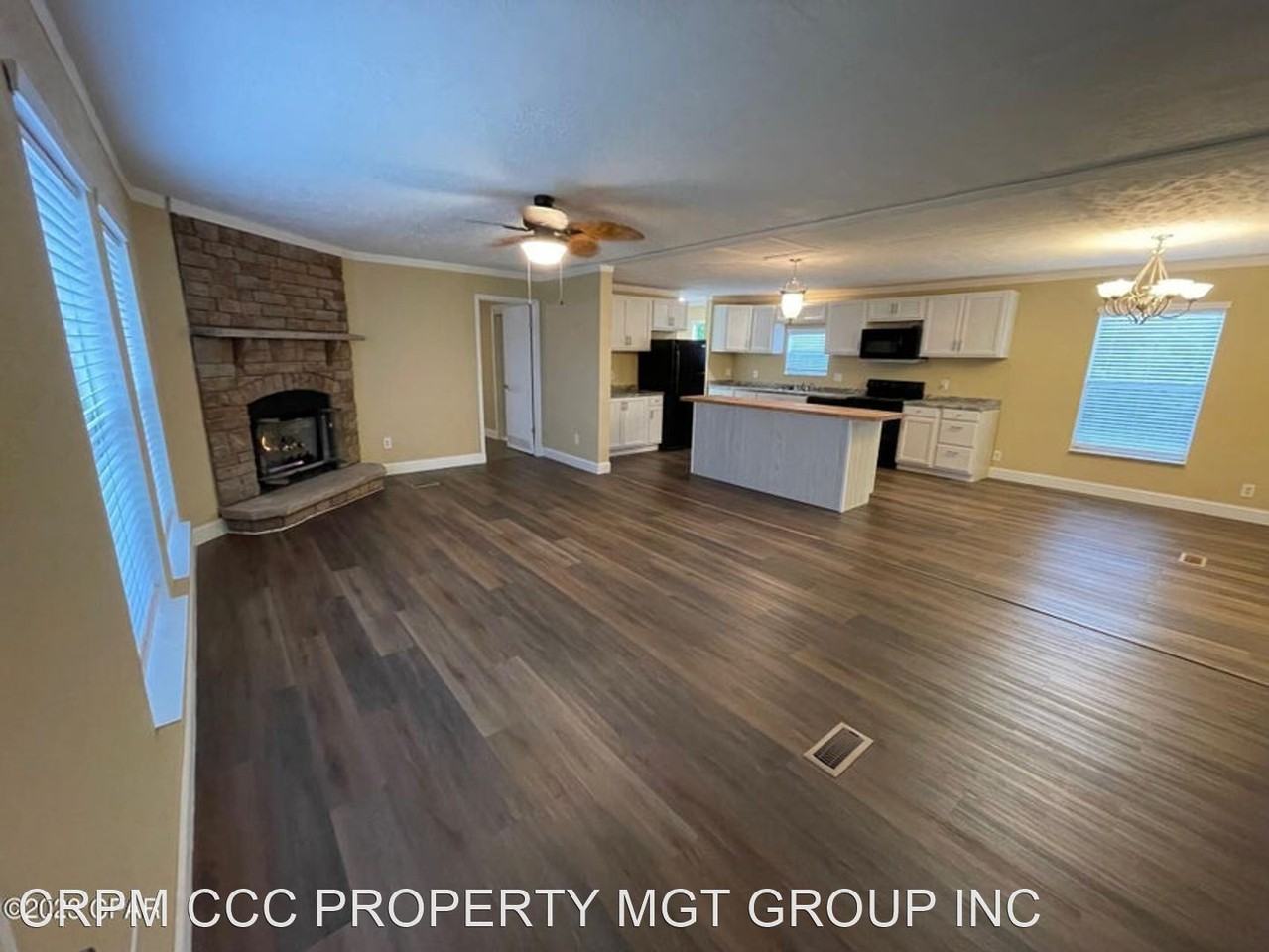 2306 Rachesky Ave - Photo 2 of 17